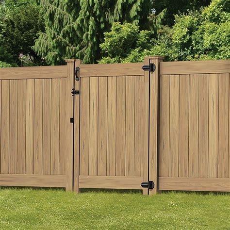 Learn how a privacy fence can provide security without losing any curb appeal. . Privacy fencing home depot